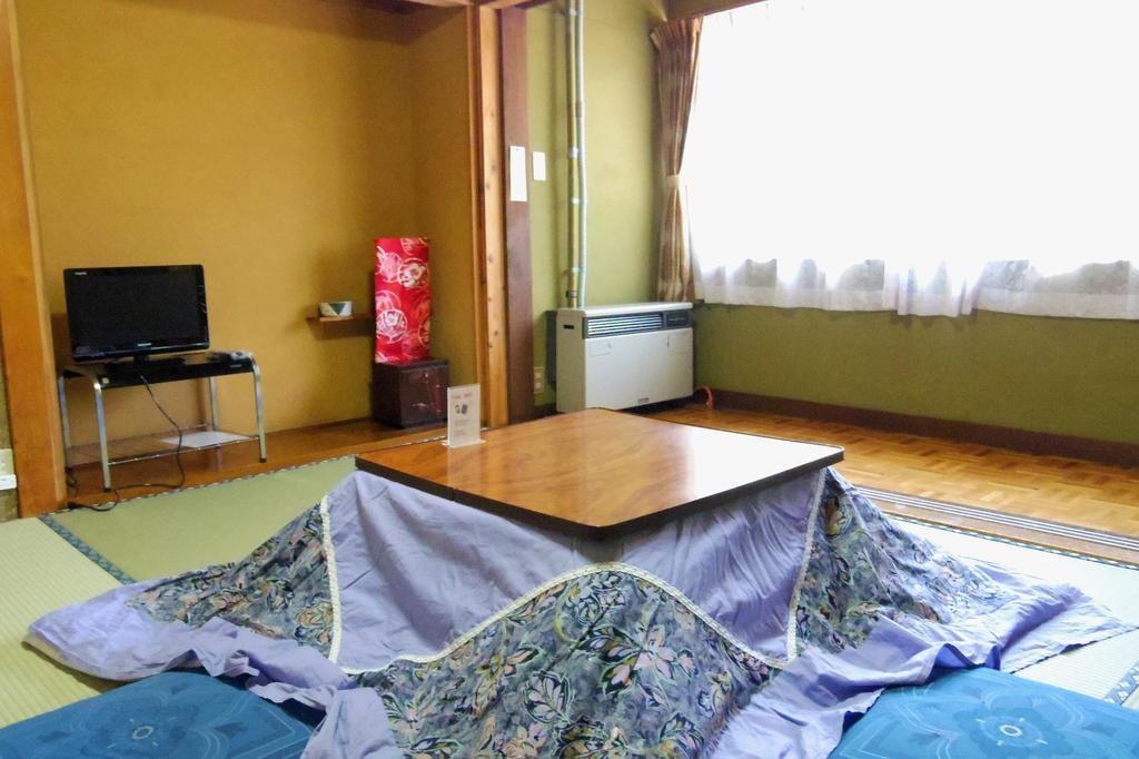 Zero-Project Japan Guesthouse Yamanakako Værelse billede